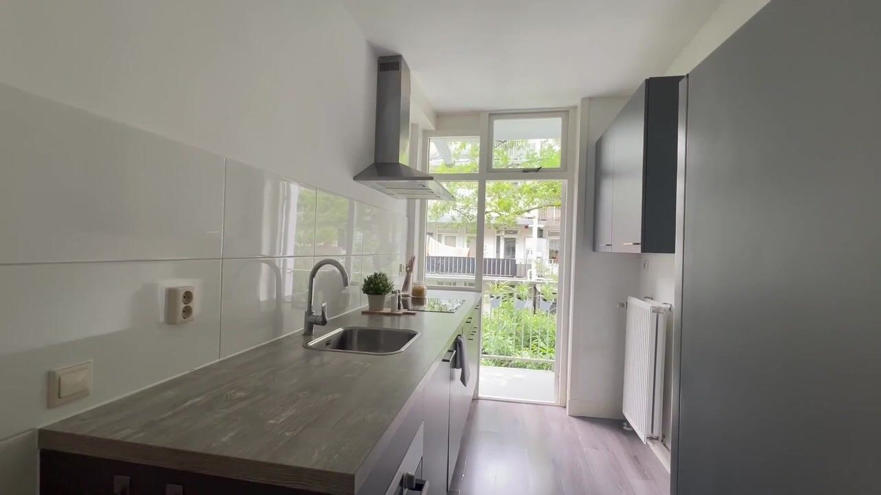 Video van Hoofdweg 246-1