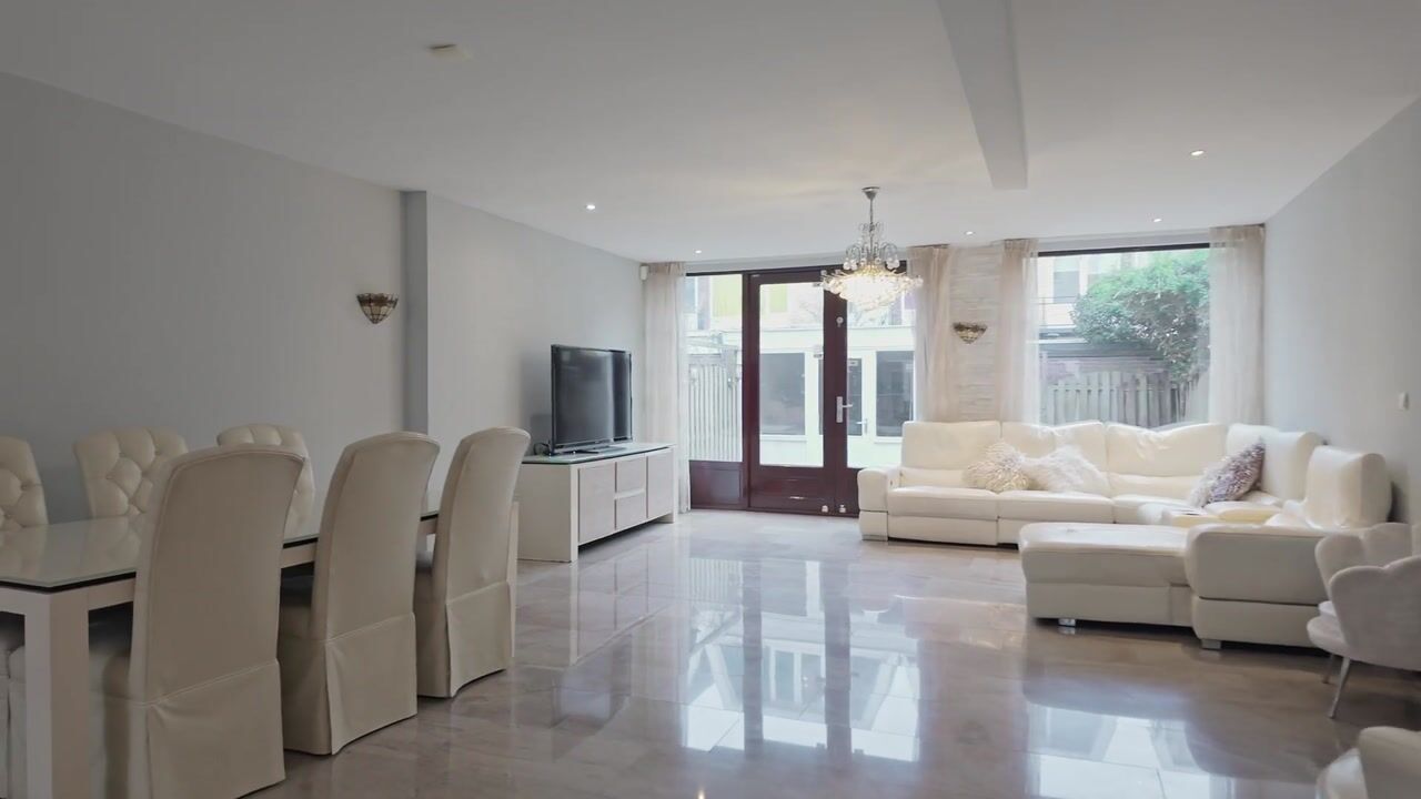 Video van De Pauwentuin 33