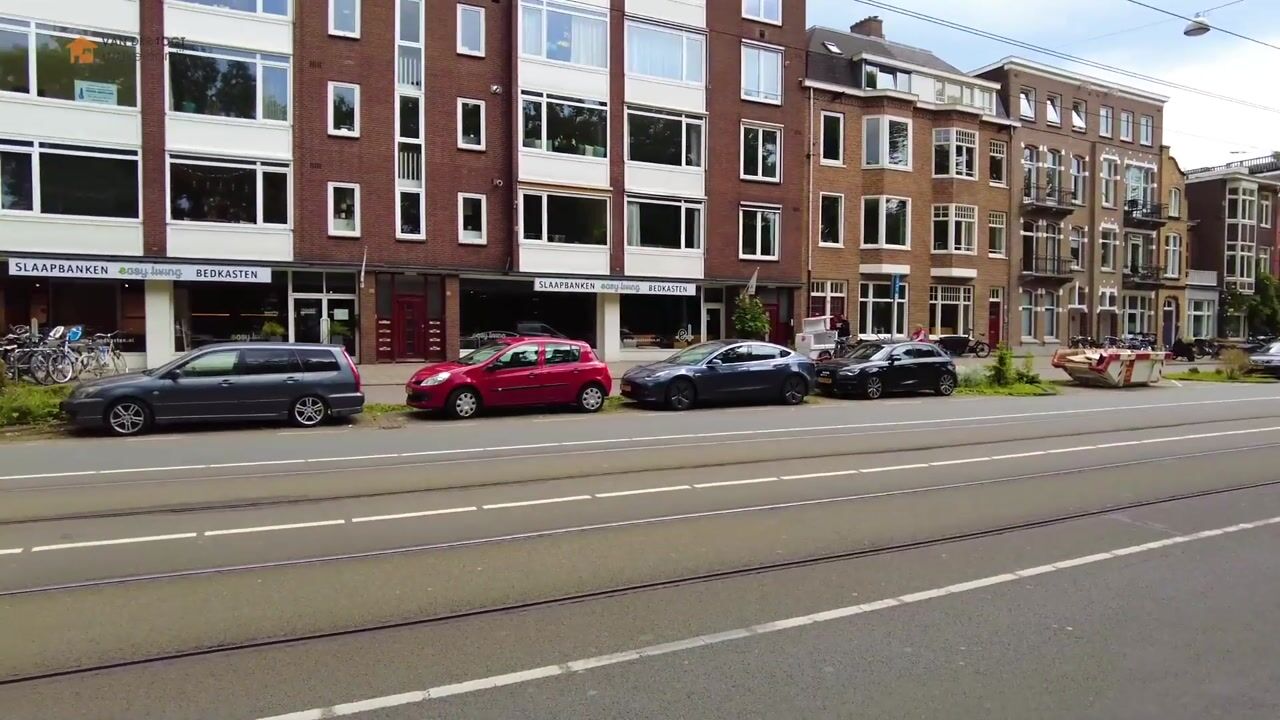 Bekijk video van Middenweg 113-2