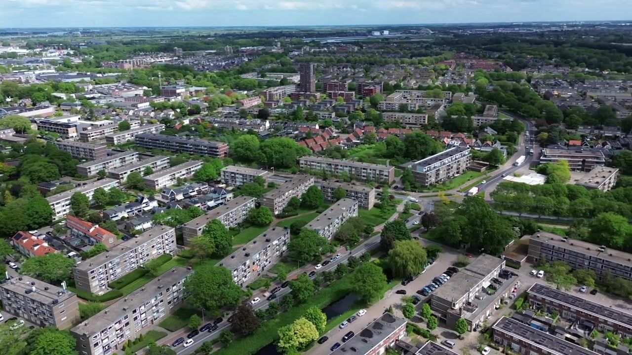 Video van Burgemeester Crezéestraat 49
