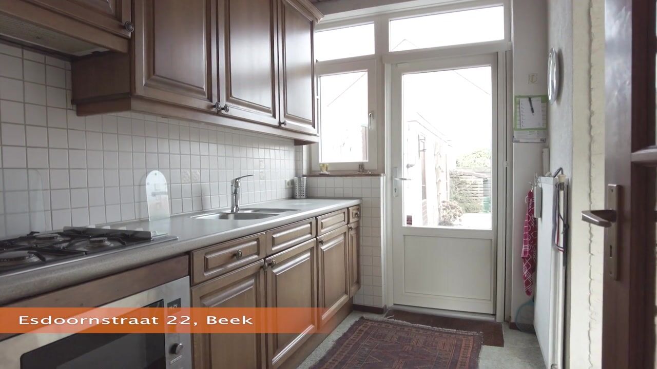 Video van Esdoornstraat 22