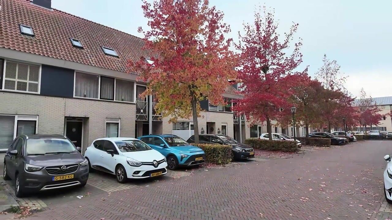 Video of Warmoezenierstraat 23