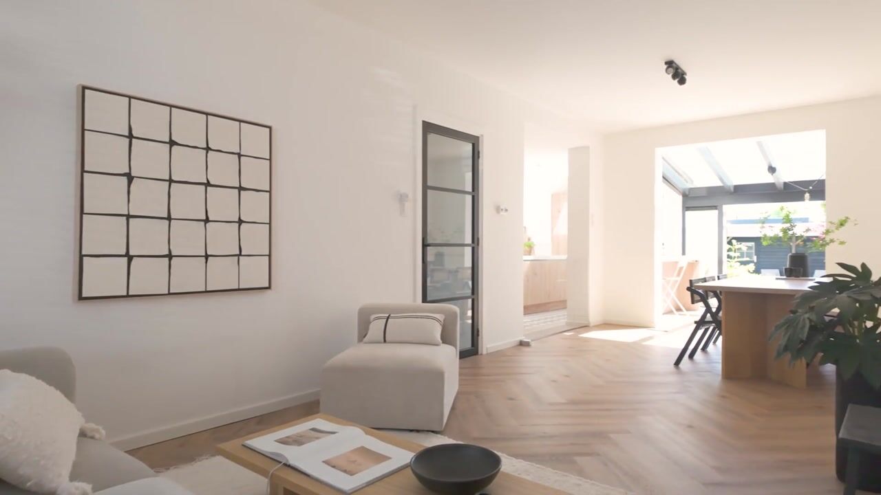 Video van Van 't Hoffstraat 4