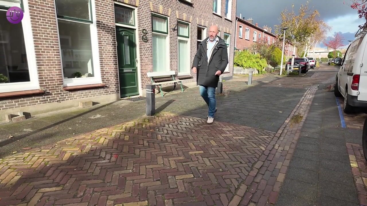 View video of van der Veldstraat 47