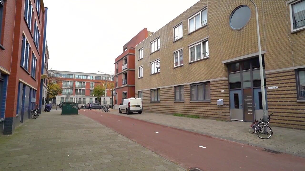 View video of Jan van Gojenstraat 341