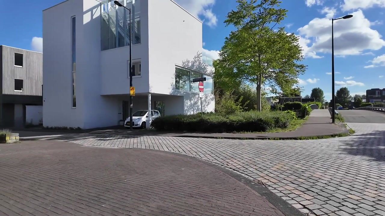 Video van Mattenbiesstraat 132