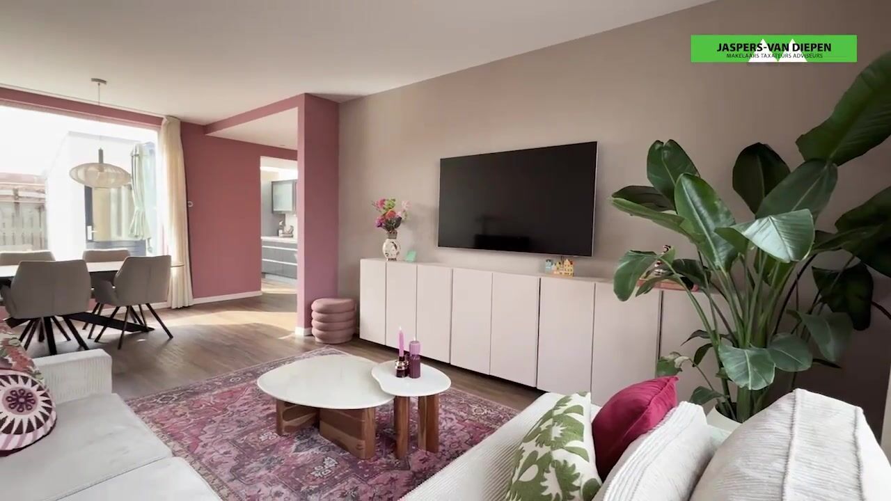 Video of Jacob Kwastlaan 4