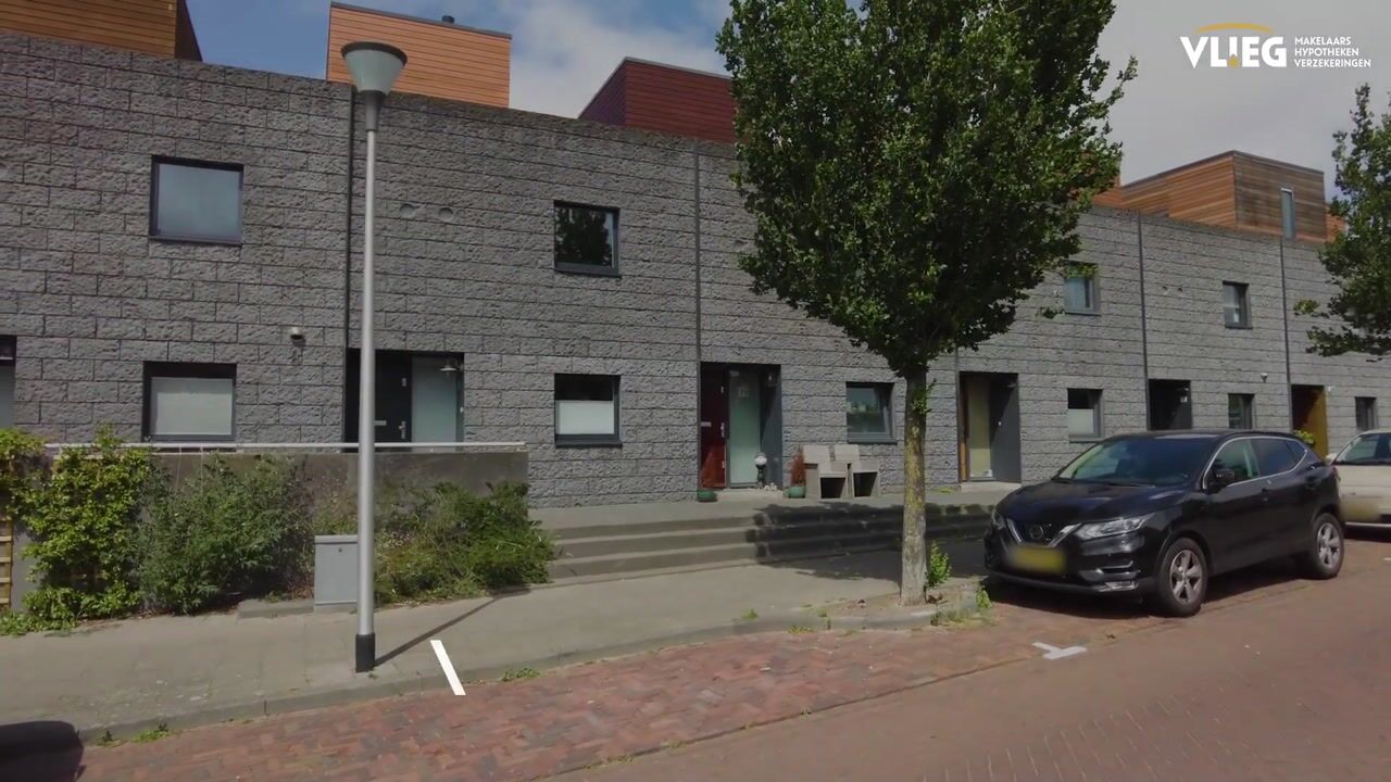 Video van A J van der Moolenstraat 69