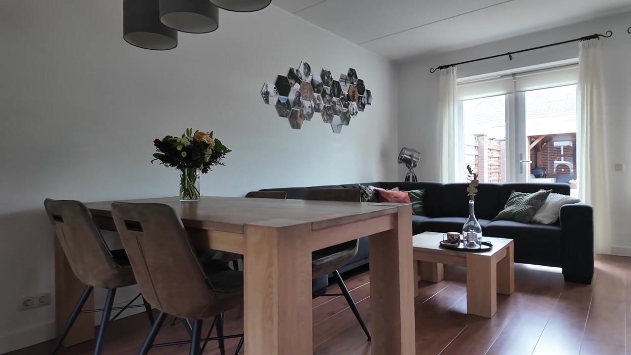 Video van Buizerdstraat 36
