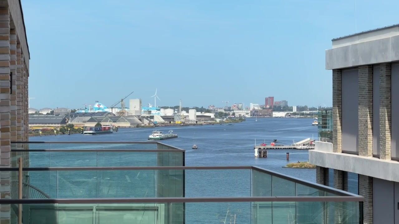 Video van Grasweg 484