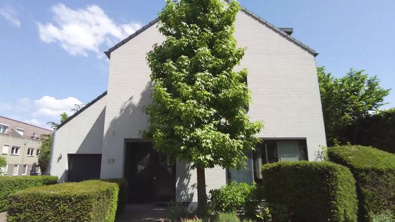 Video van Meester Ceelensingel 8