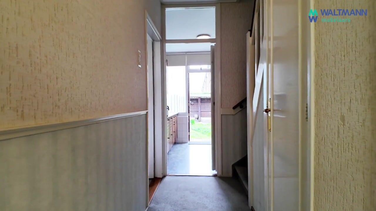 Video van Douwes Dekkerlaan 210