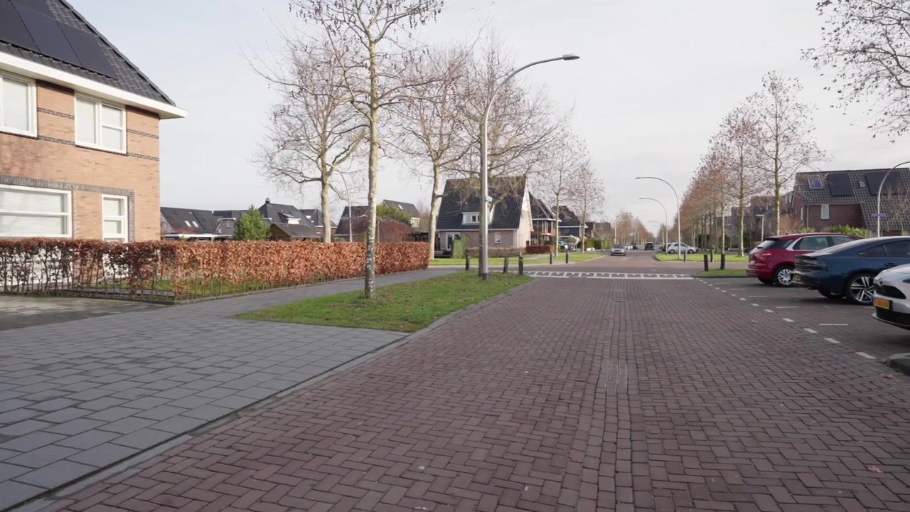 Video of Jeanne d'Arclaan 43