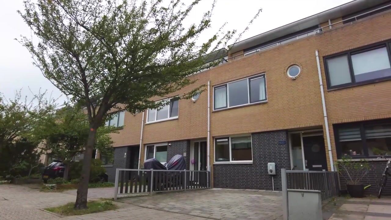 Video van Nat King Colestraat 11