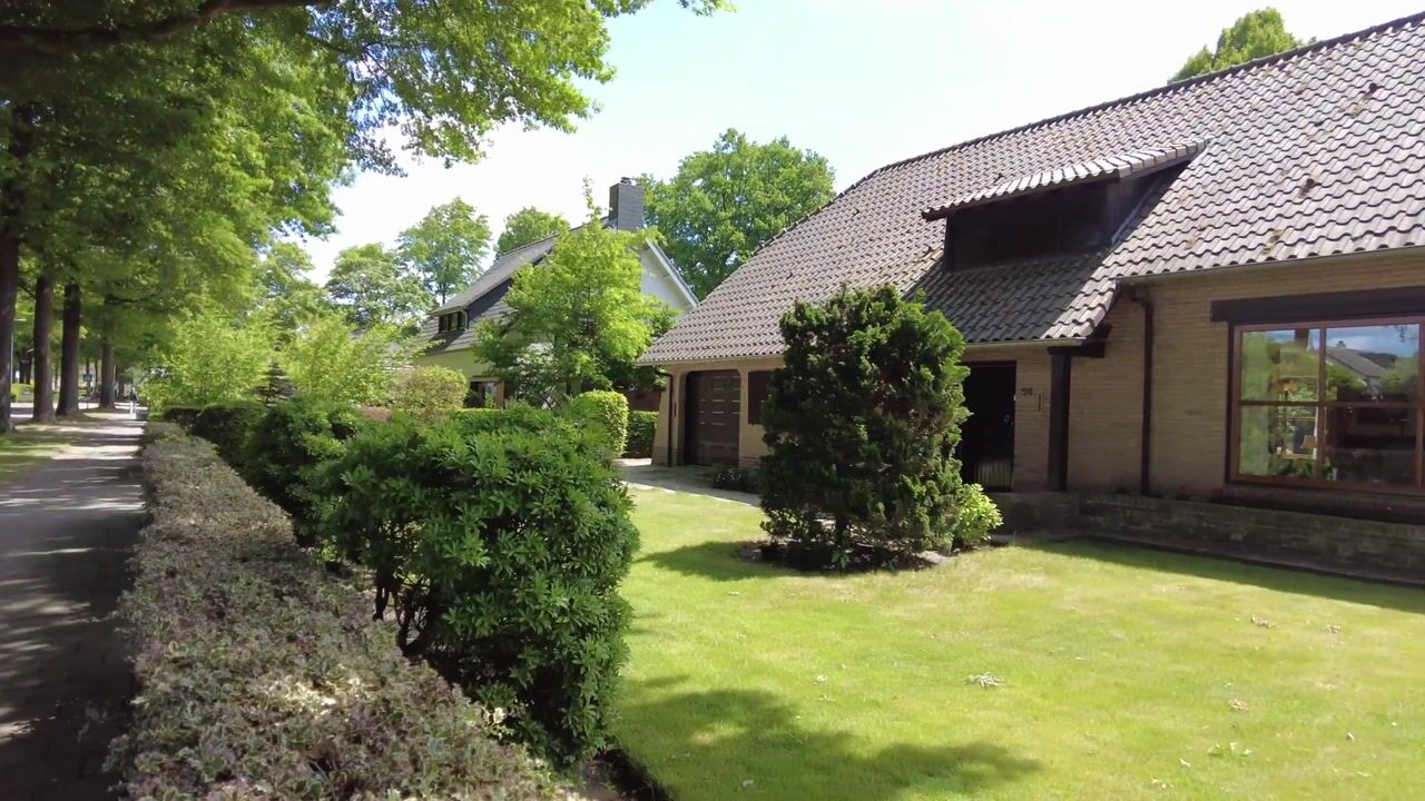 Video van Burg. Vogelslaan 59