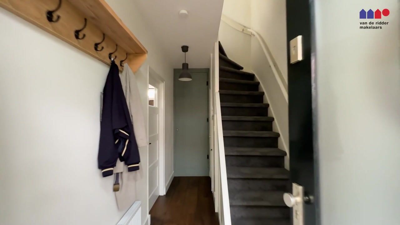 Video van Anna van Burenstraat 47
