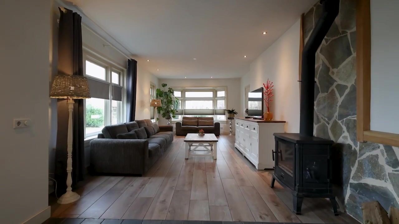 Video of Donker Curtiuslaan 18