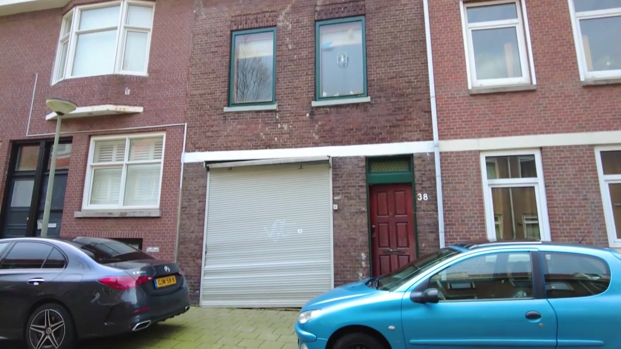 Bekijk video van Van Leeuwenhoeckstraat 38