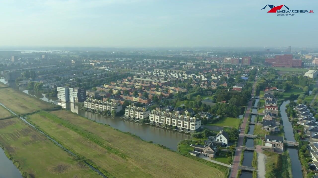 Bekijk video van Middenstip 16