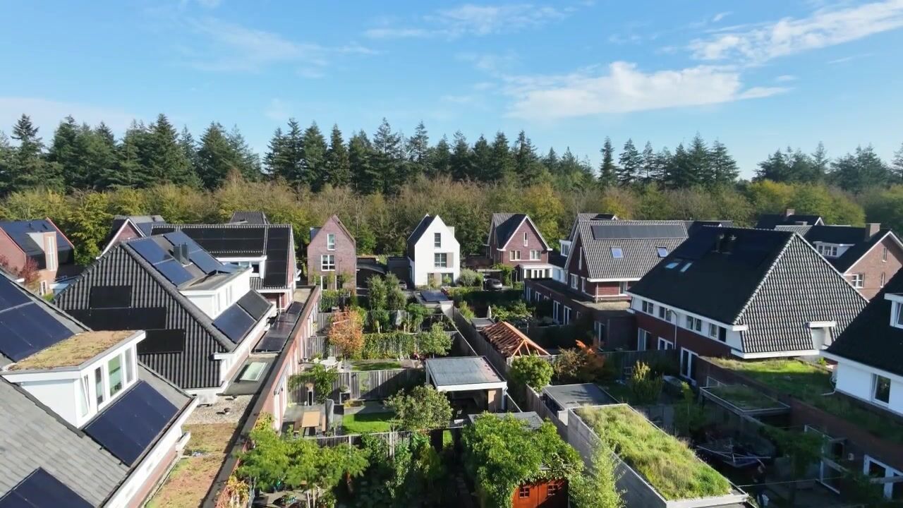 Video van Etienne de Pinedaweg 18