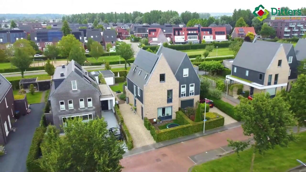 Bekijk video van Het Hout 11