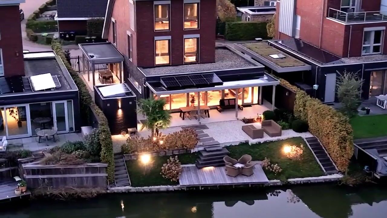 Video van Hinderdam 72