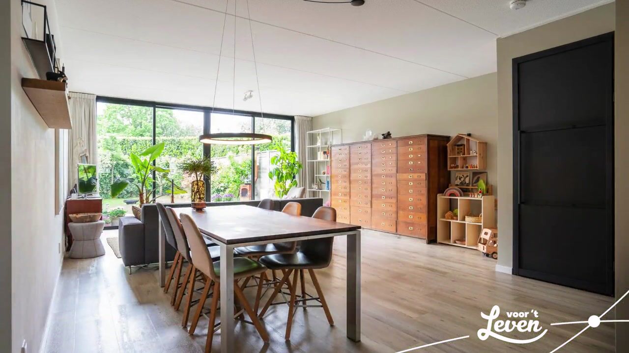 Video van Voorhof 14