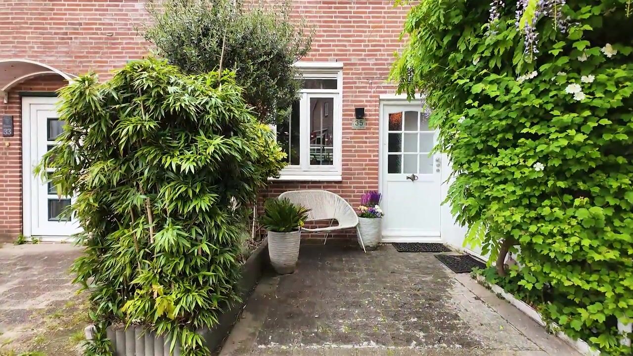 Video van Uivernest 35