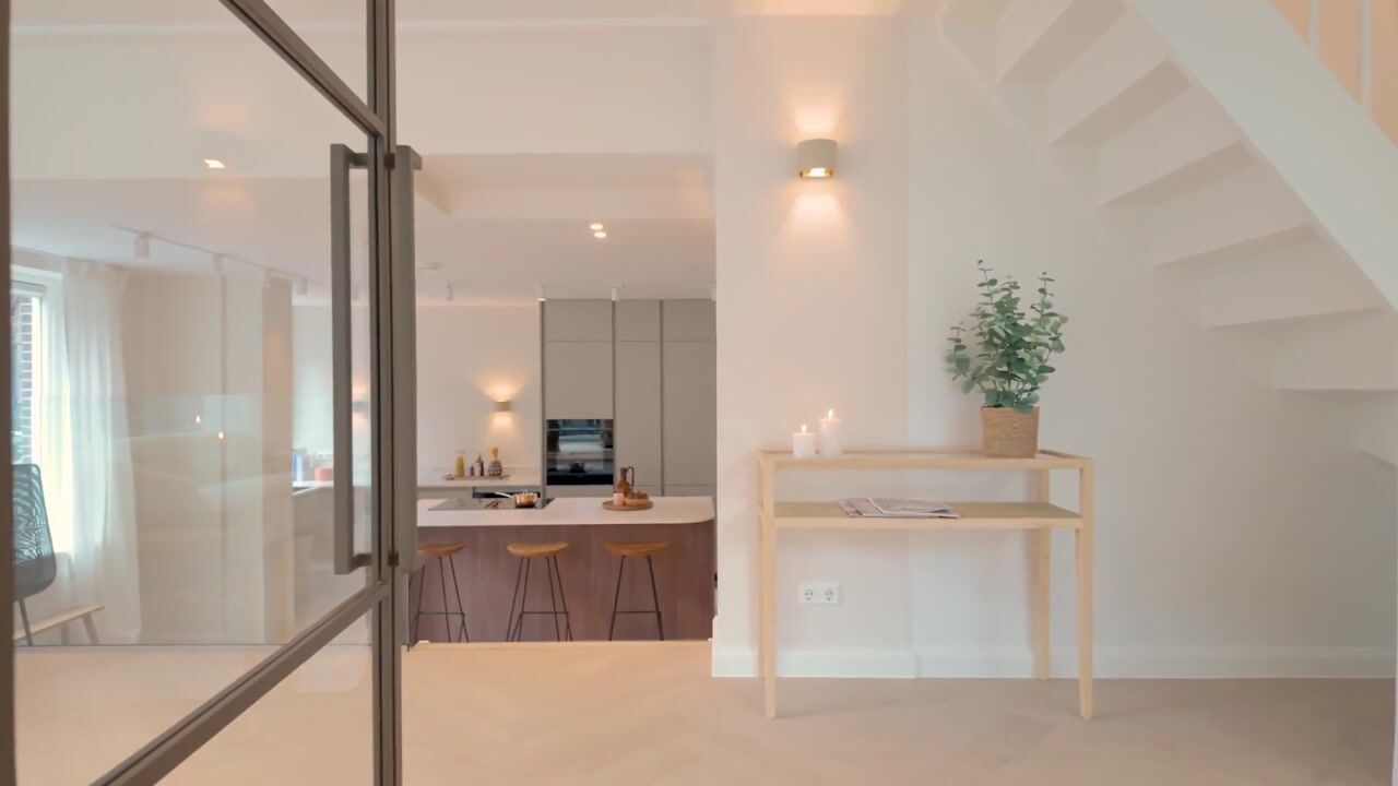 Video of Eerste Helmersstraat 34