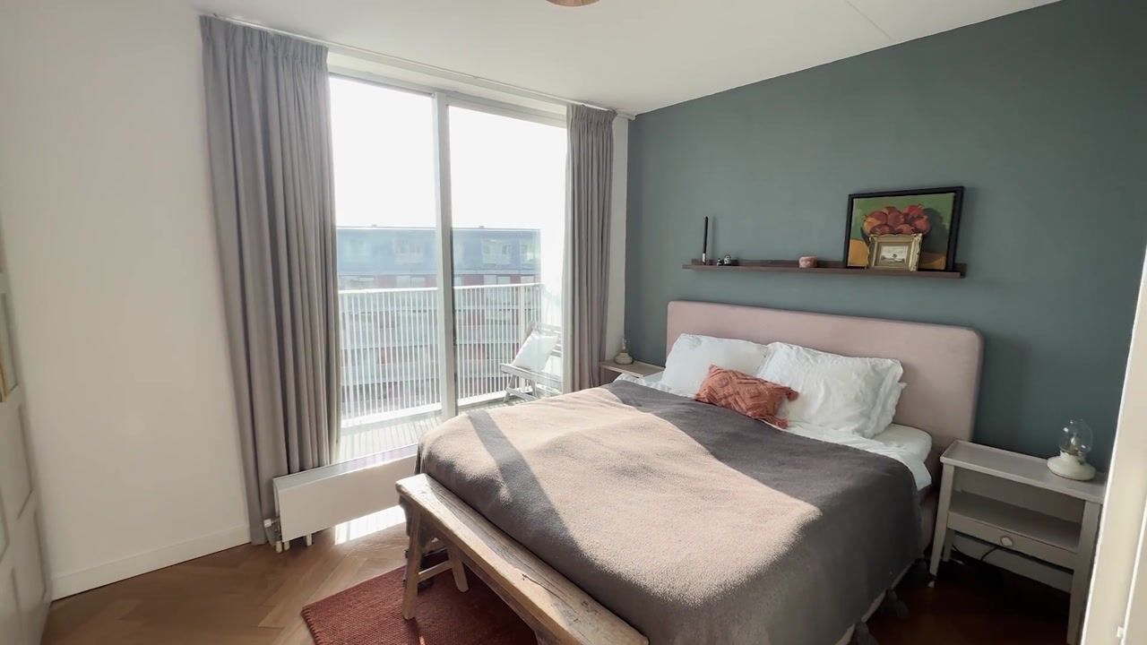 Video van Carolina MacGillavrylaan 436