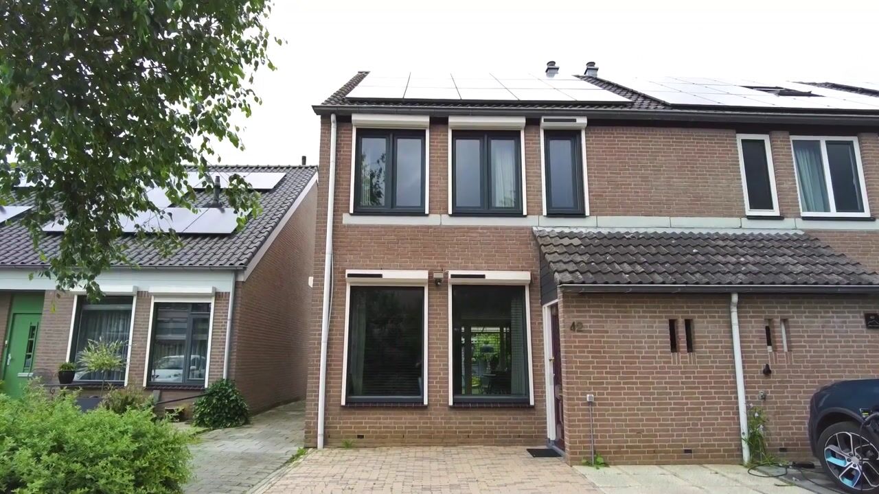 Video van Kruisdistel 42