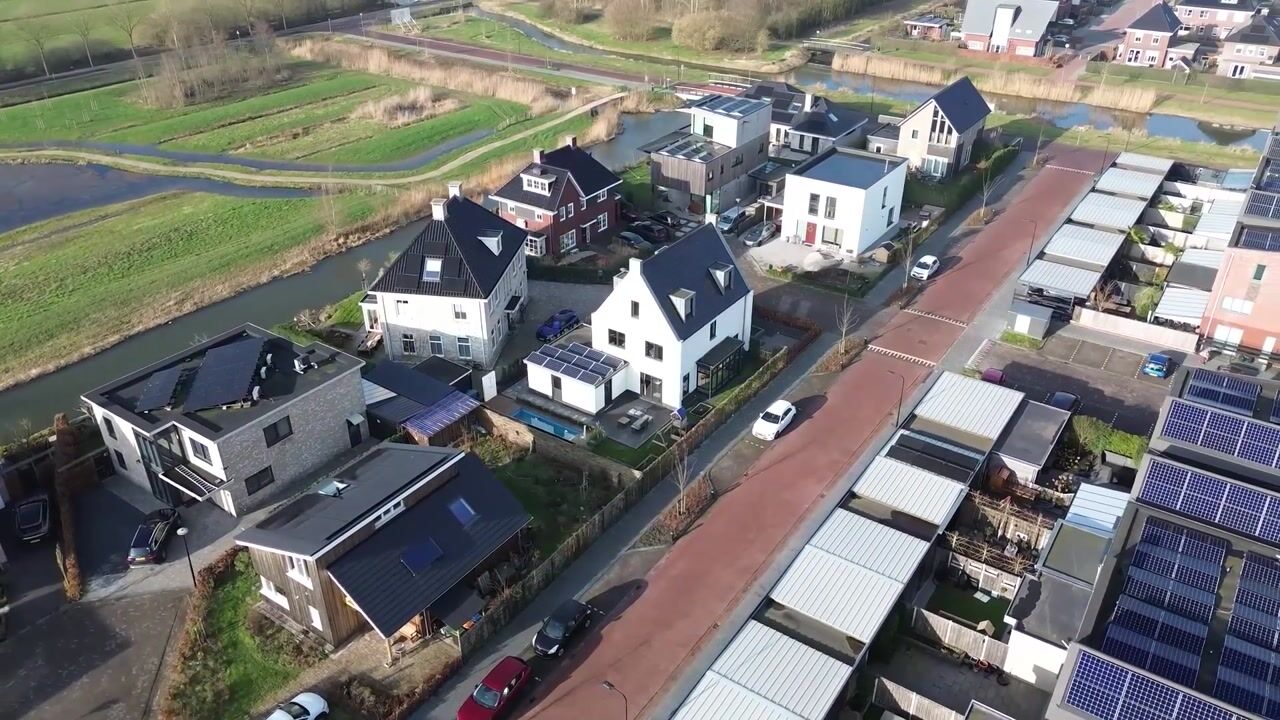 Video van Emerald 13