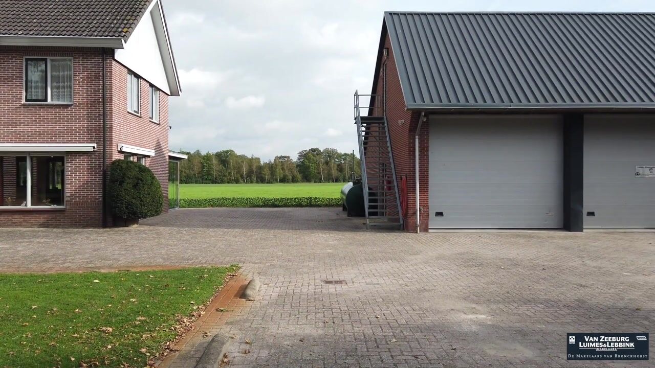 Bekijk video van Sarinkdijk 6