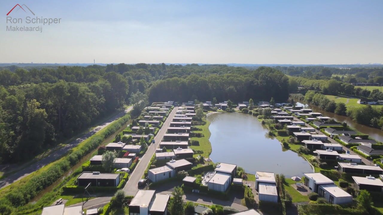 Bekijk video van Zuiderweg 2-258