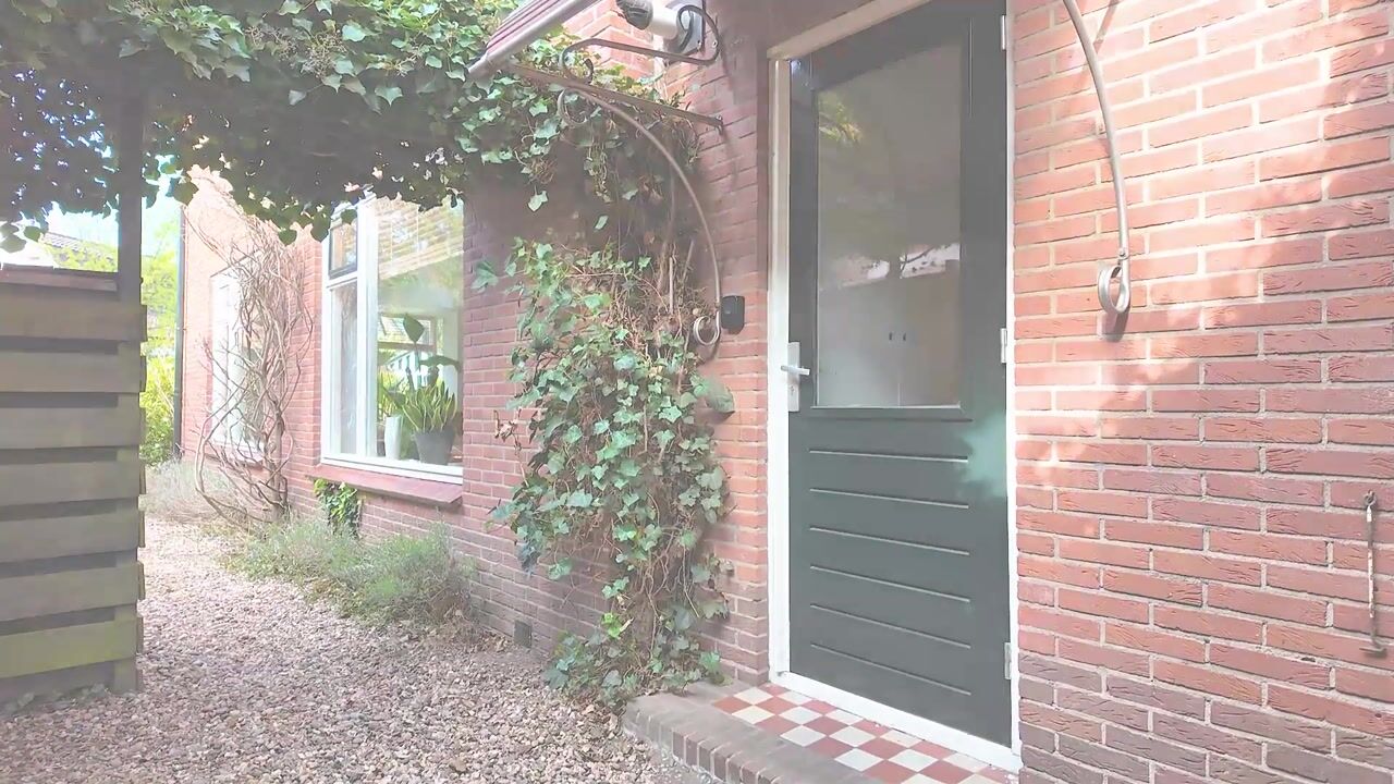 Video van Burglaan 8