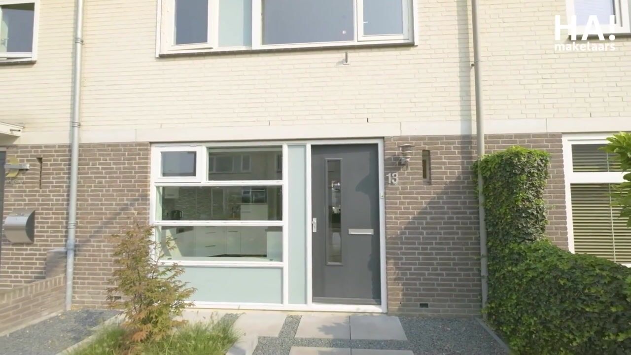 View video of Meedhuizenstraat 13