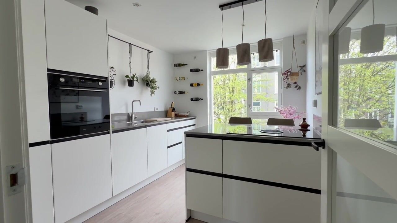 Video van Van Swindendwarsstraat 66