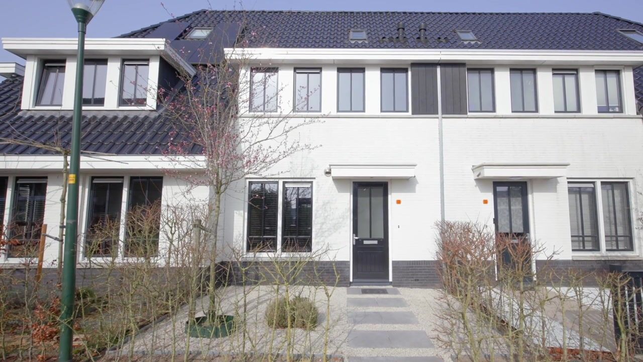 Video van Adama van Scheltemalaan 13