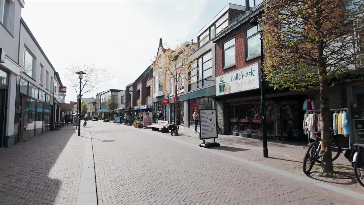 Video van Maerten Trompstraat 17