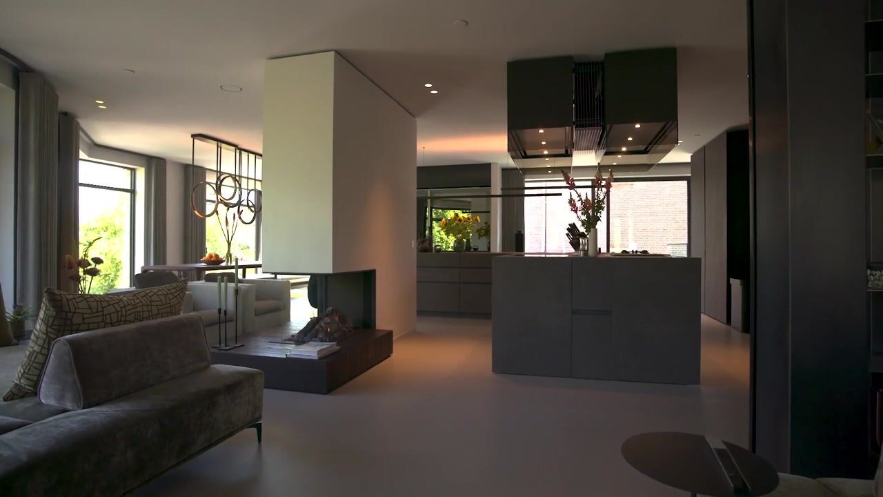 Video of Oranje Nassaulaan 21-D