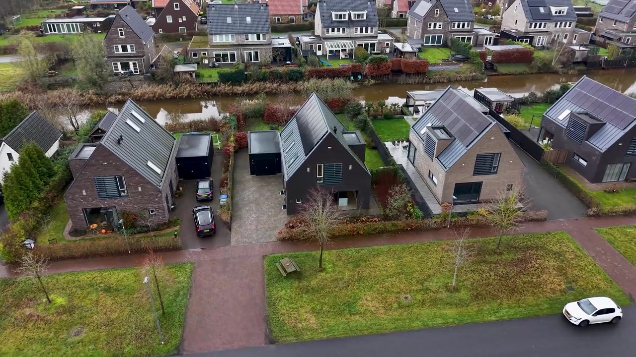 Video of Meeroeverslaan 211