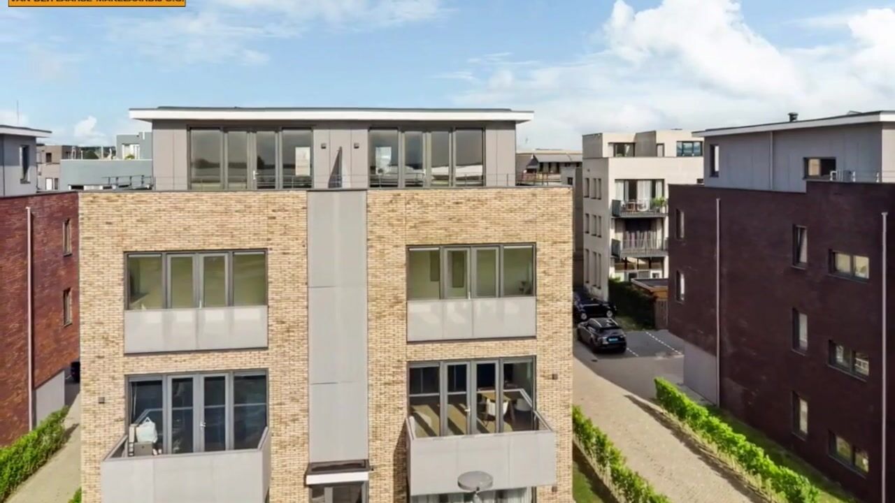 Video van Adriaen Blockstraat 42-E