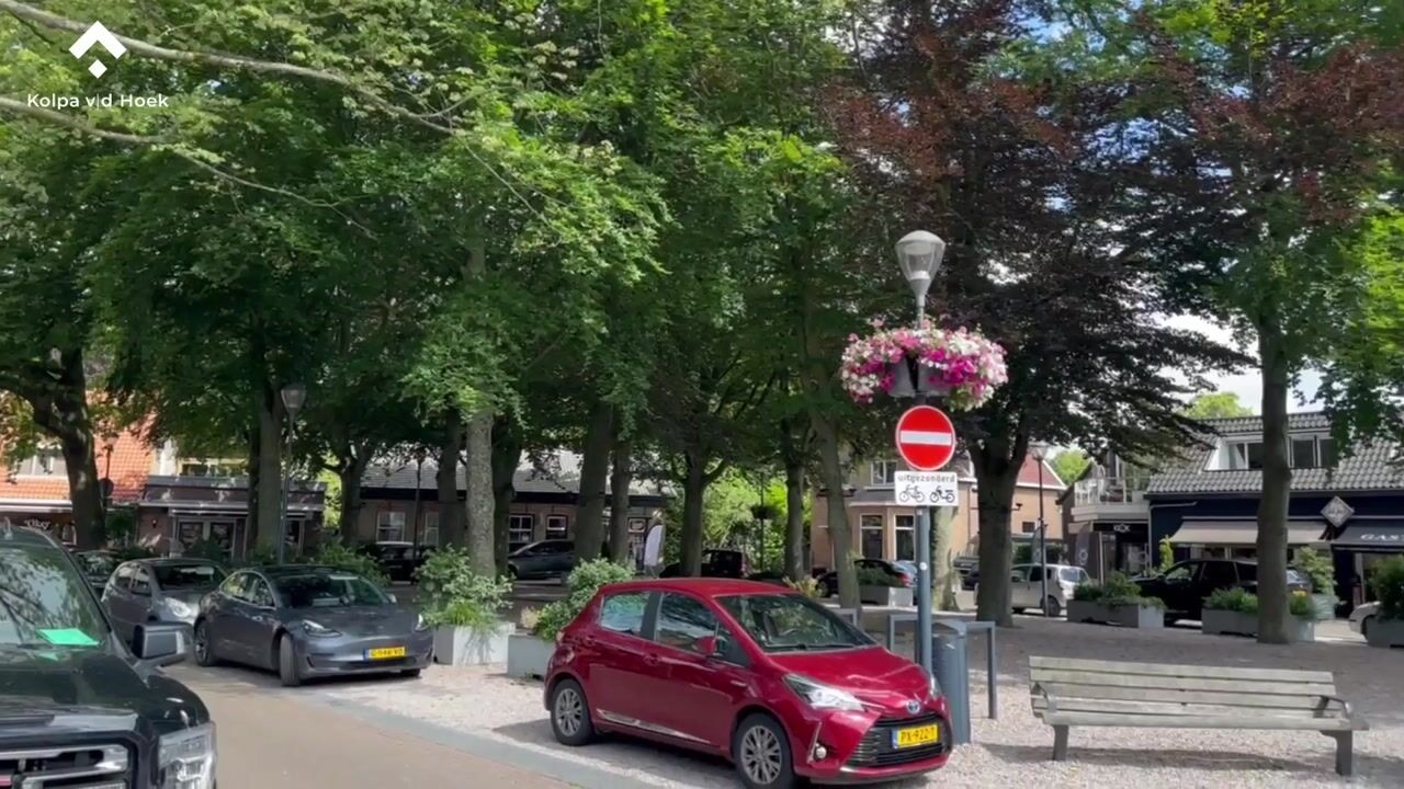 Bekijk video van Dorpsplein 2-G