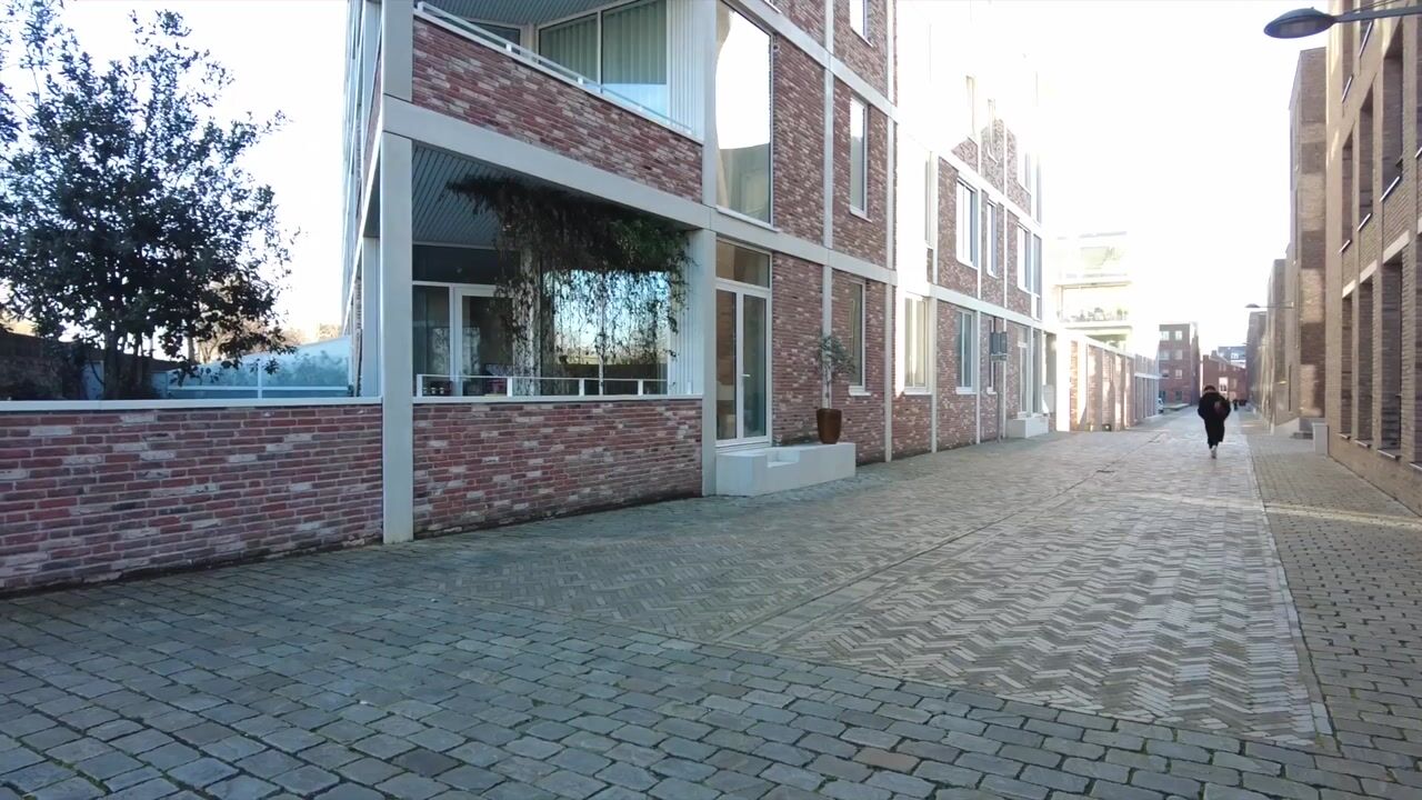 Video of De Cassij 30-A02