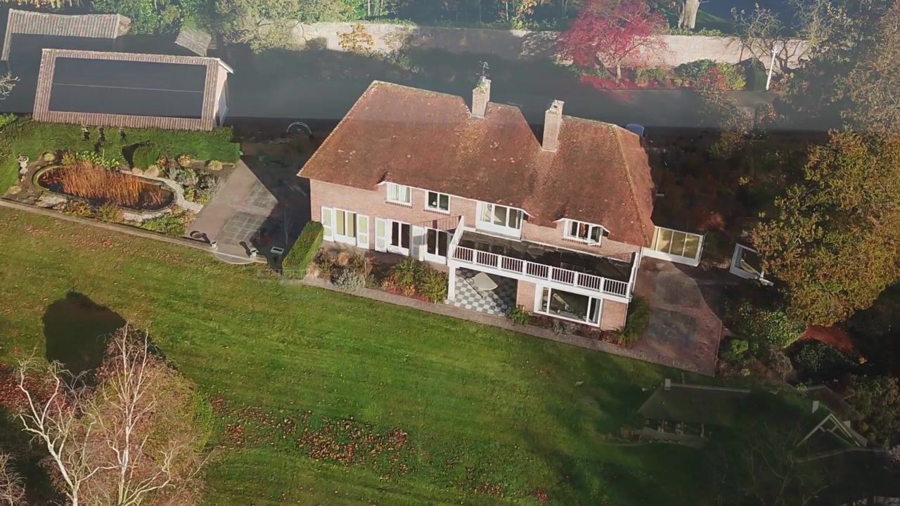 Video van Aarle-Rixtelseweg 69