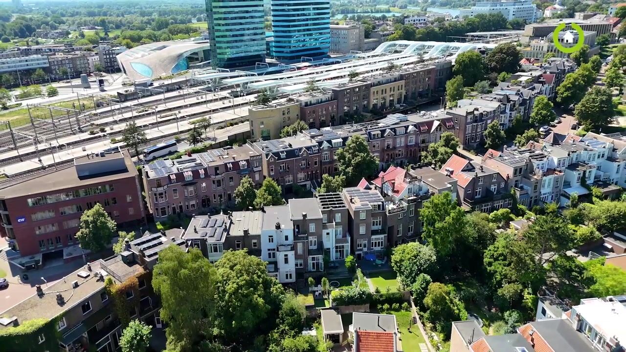 Bekijk video van Sweerts de Landasstraat 51