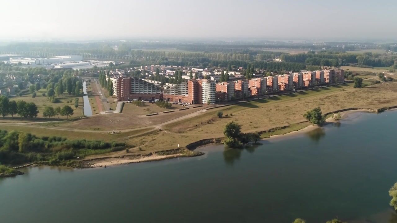 Video van Maasboulevard 81