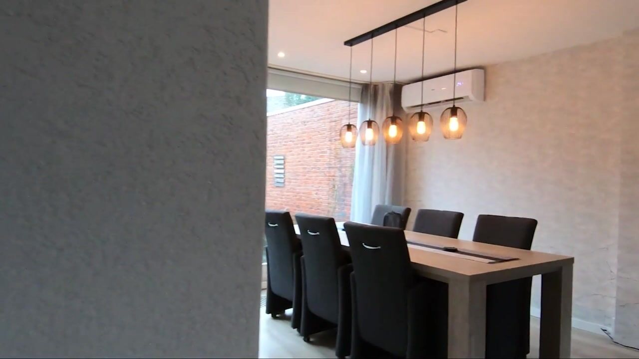 Video van Roombeekstraat 20