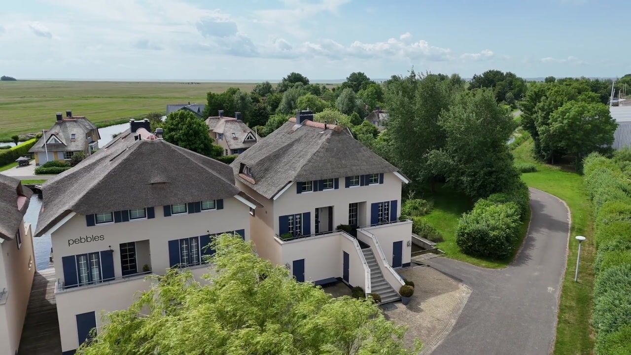 Video van Middelweg 107