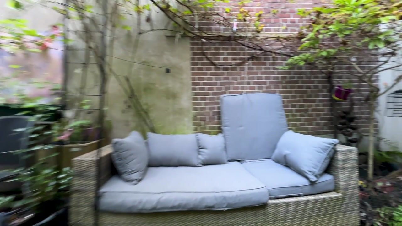 View video of Hondecoeterstraat 30-H